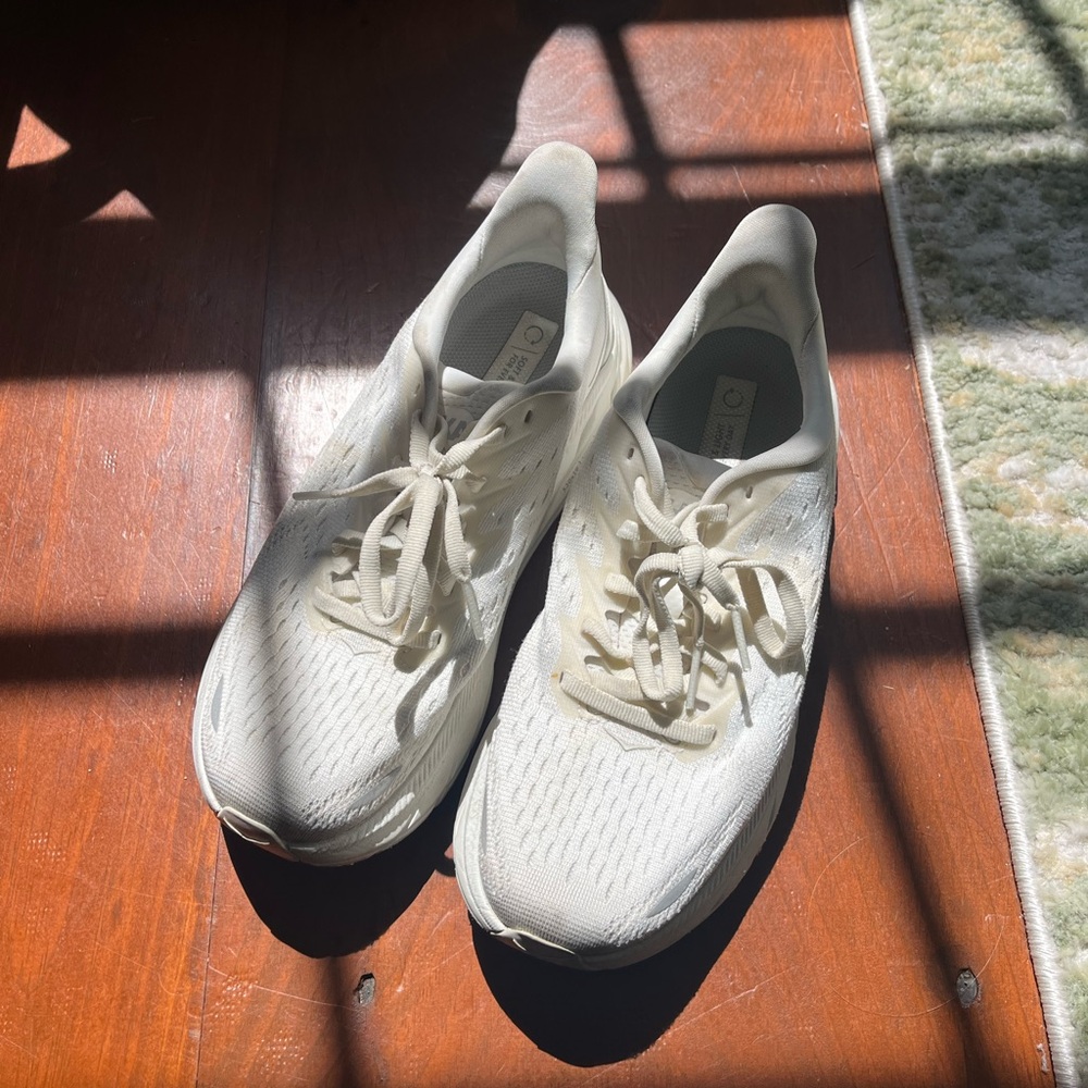Women’s HOKA Clifton 8